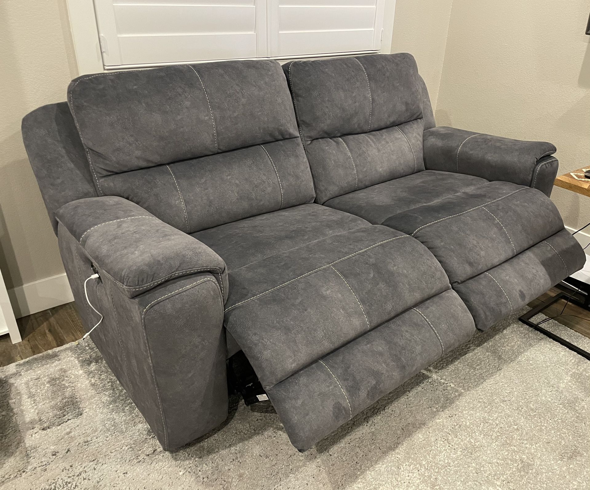Power Recliner Couches