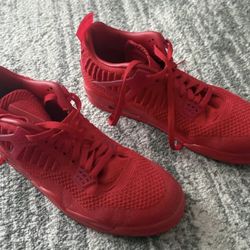 Air Jordan 4 Retro Flyknit university Red Size 12