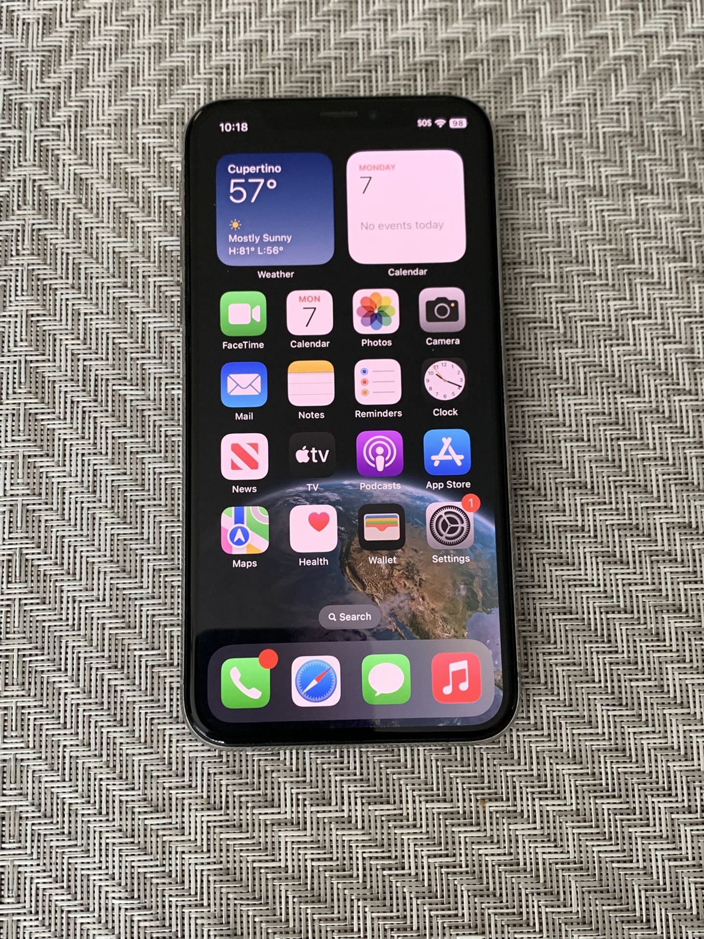 UNLOCKED APPLE IPHONE X 256GB