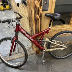 Cannondale Super V900 Mountain Bike - Medium