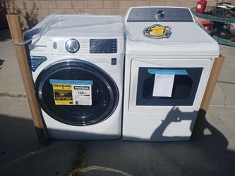 Washer dryer 470 obo with delivery