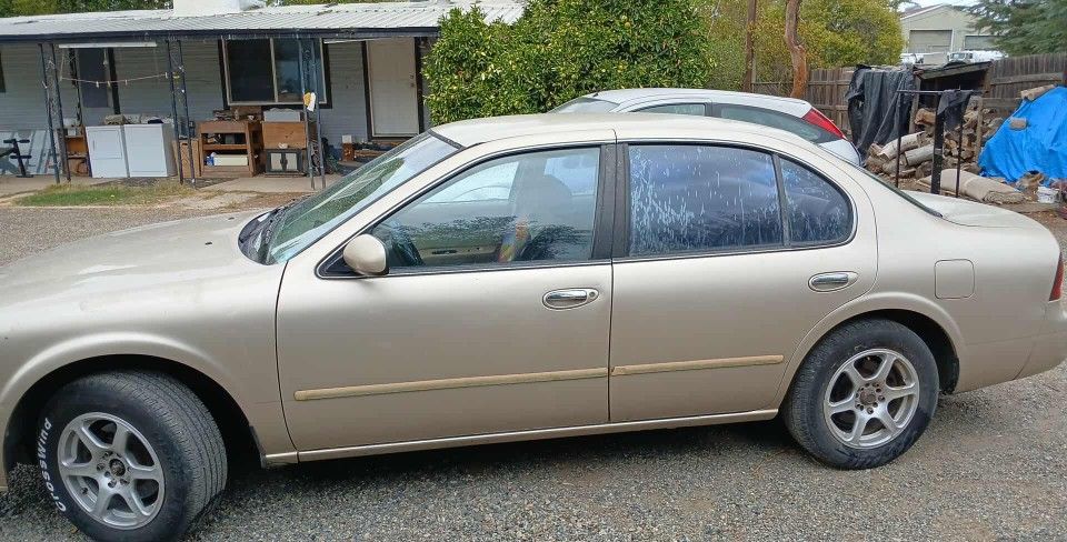 1996 Nissan Maxima