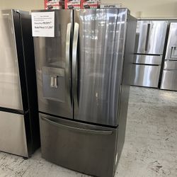 New LG 29 cu ft. French Door Refrigerator with Slim Design Water Dispenser