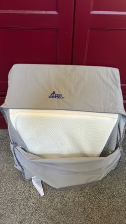 Bed Wedge orthopedic with quilted cover