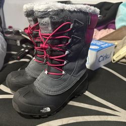 Snow Boots 