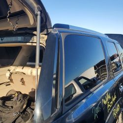 Cadillac Escalade Rear Pillar Post, Body Molding  2002-2006 Parts Chevy Tahoe Suburban GMC Yukon  Denali