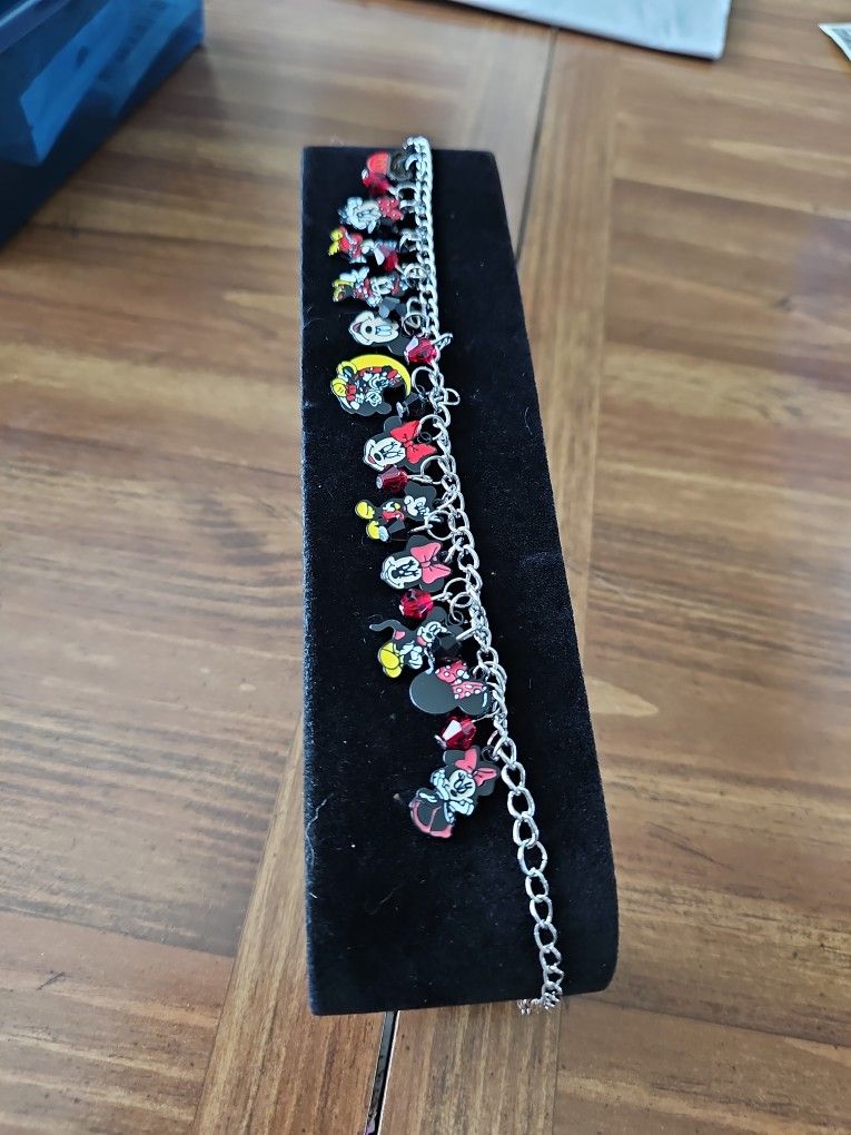 New Mickey And Minnie Mouse Charm Bracelet
