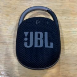 JBL Clip 4 (Black, Used)