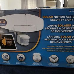 Sunforce LED Motion Activated  Solar Security  Light 