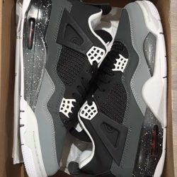 Jordan 4 Fear 