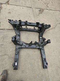 Chevy Chevrolet Equinox  ev electric  Cadillac  LYRIQ FRONT CROSSMEMBER FRAME  25 TO 26