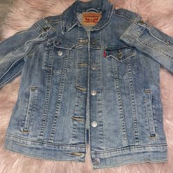 Levi Jean Jacket ( size: S) 