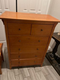 Dresser 20"x36"H48"