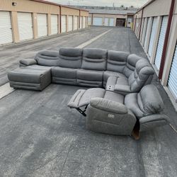 XL Modular Gray 7 Piece Electric Reclining Sectional Sofa ( Can Deliver For $10 )