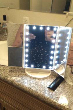 LED VANITY MIRROR