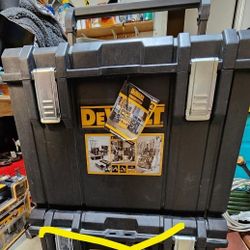 Dewalt Toughsystem Extra Large Toolbox