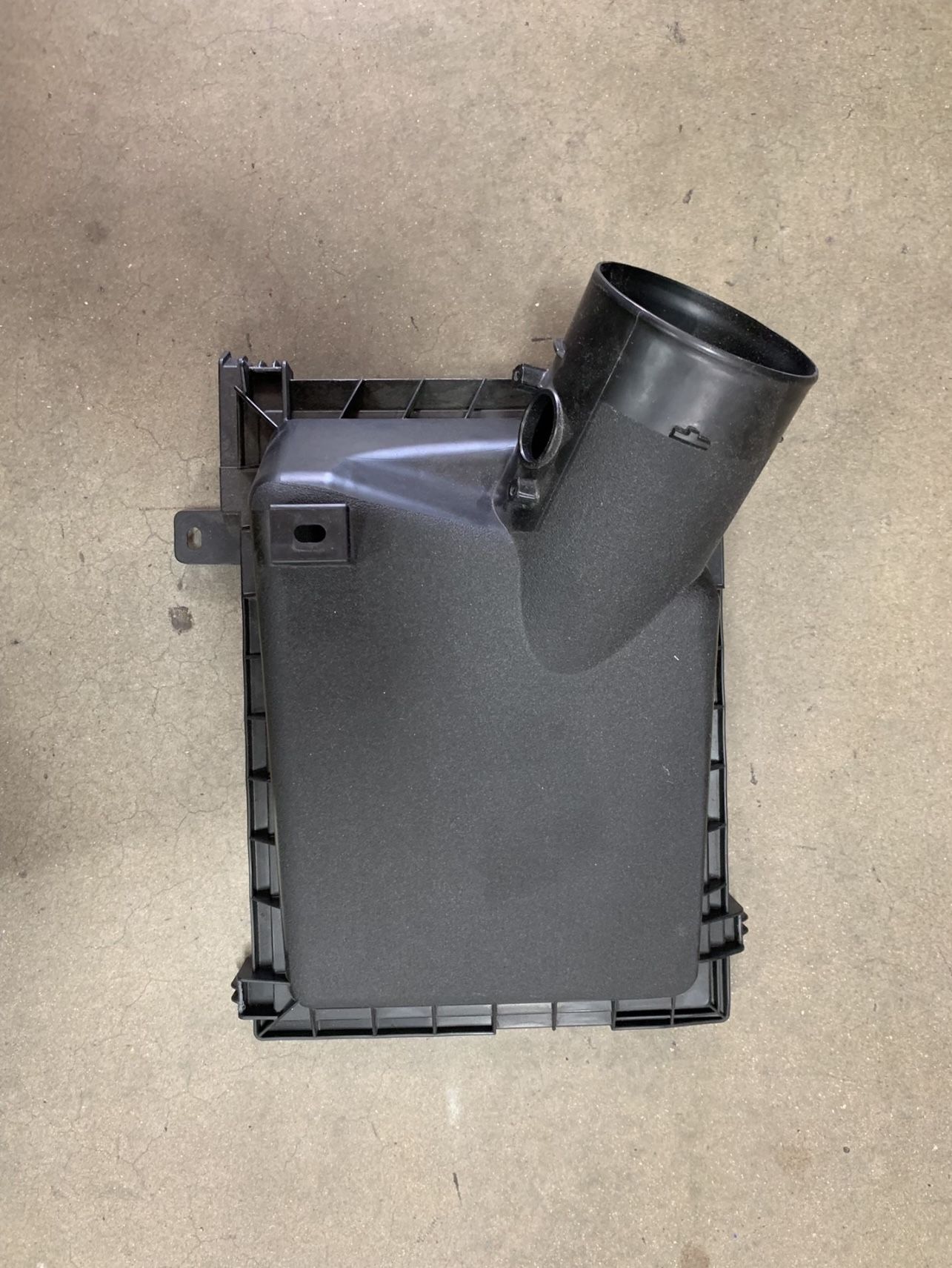 2003 Audi A4 1.8T OEM Intake Air box