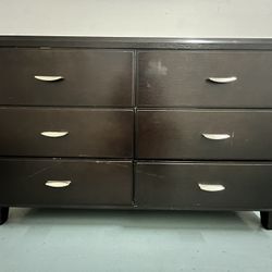 Brown Chest Of Drawers 