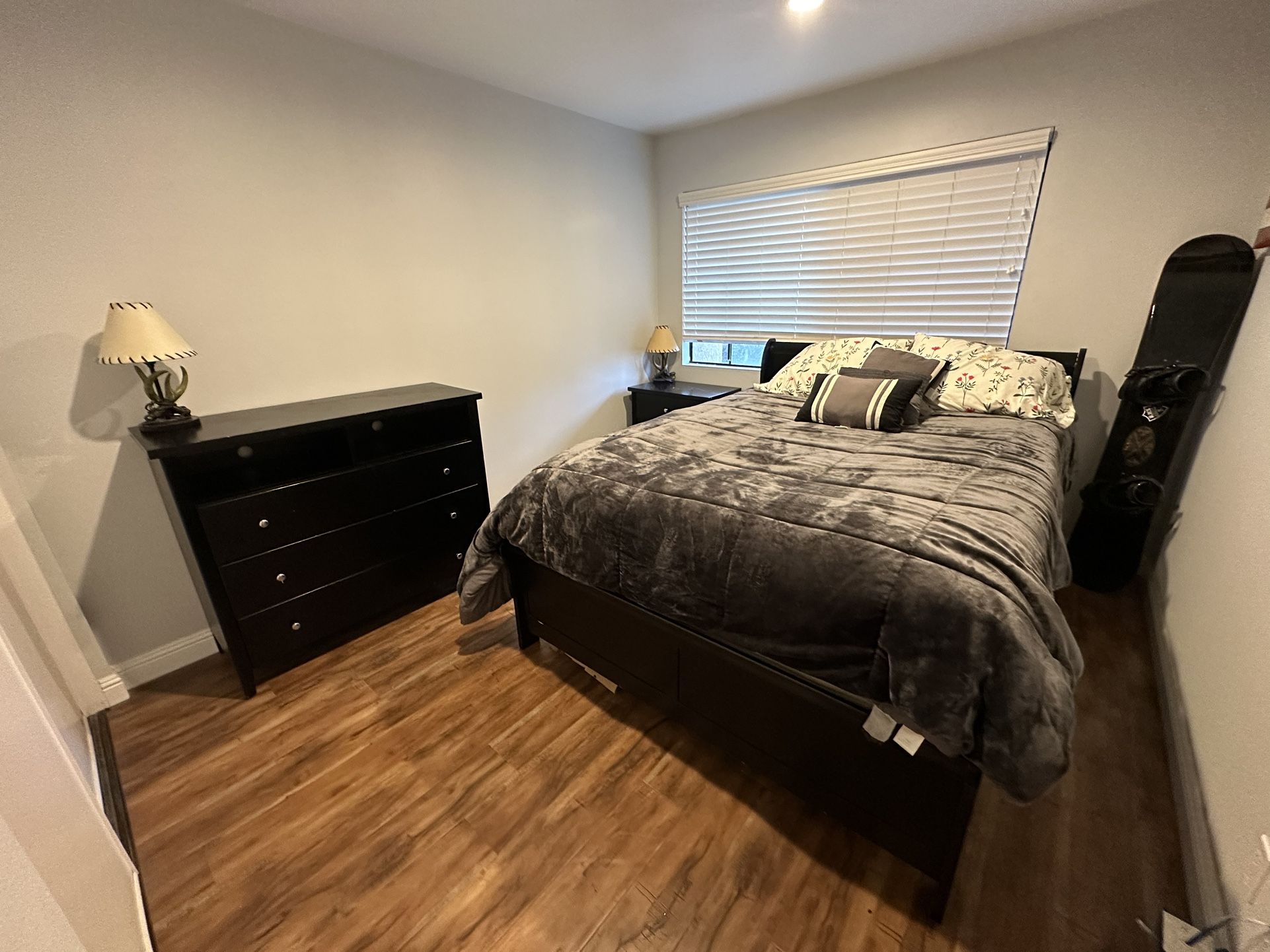 Queen Bedroom Set