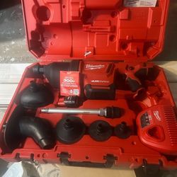 MILWAUKEE M12 AIR SNAKE 
