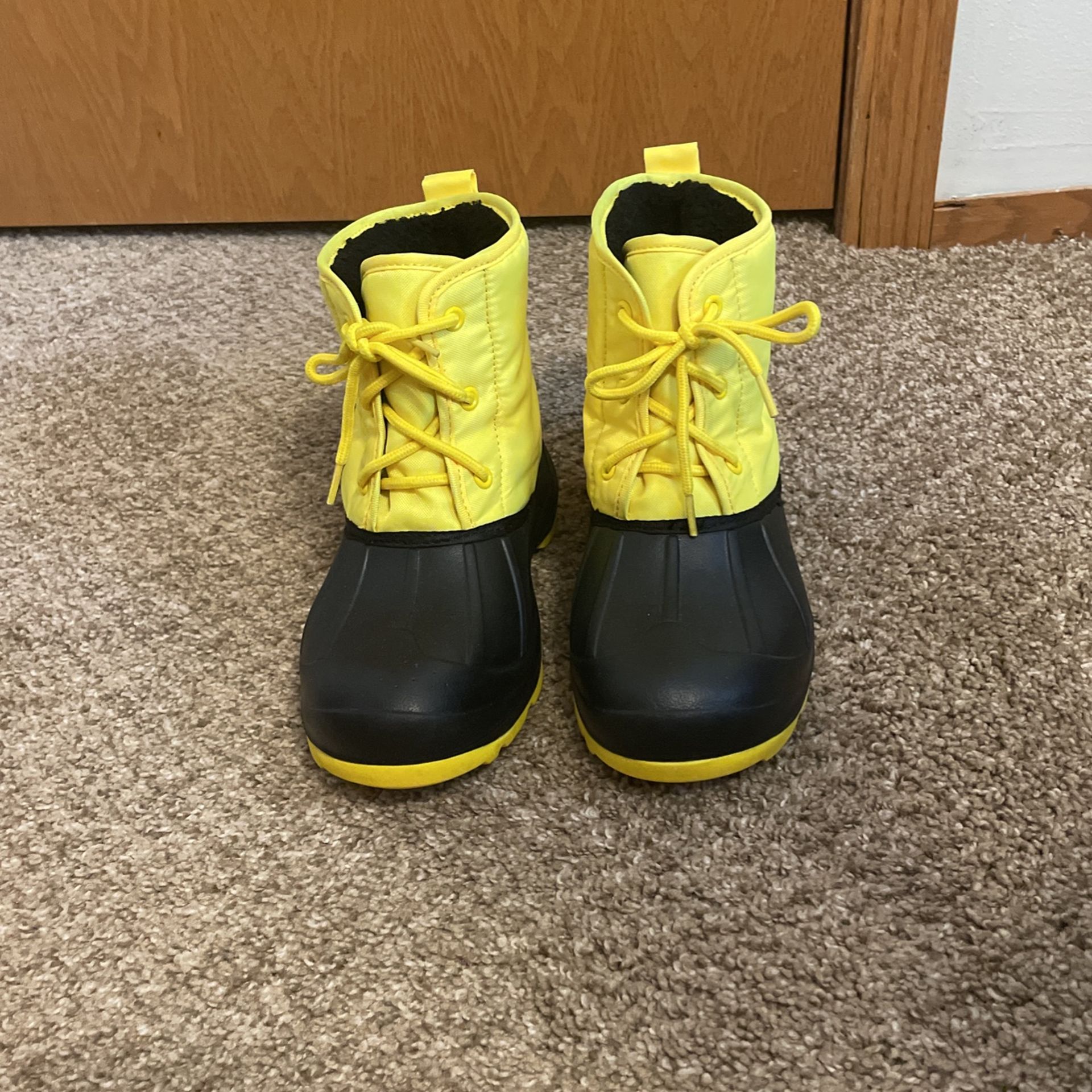 No Brand Boy/Girl Boot 6 Black /Yellow