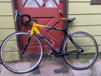 Giant TCR C1 Carbon Fiber Med Road Bike