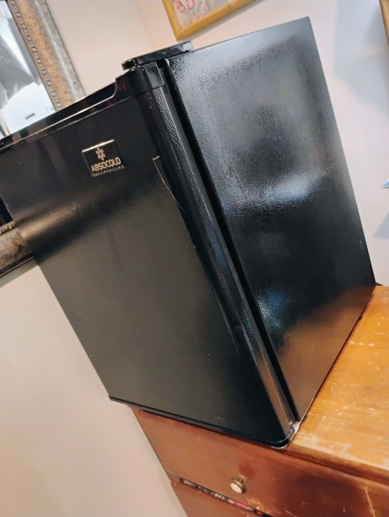 Absocold Mini Fridge Quick Cool 