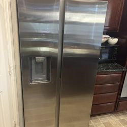 Samsung Stainless Refrigerator 