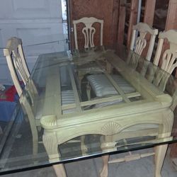 Glass Top Dinning Room Table 