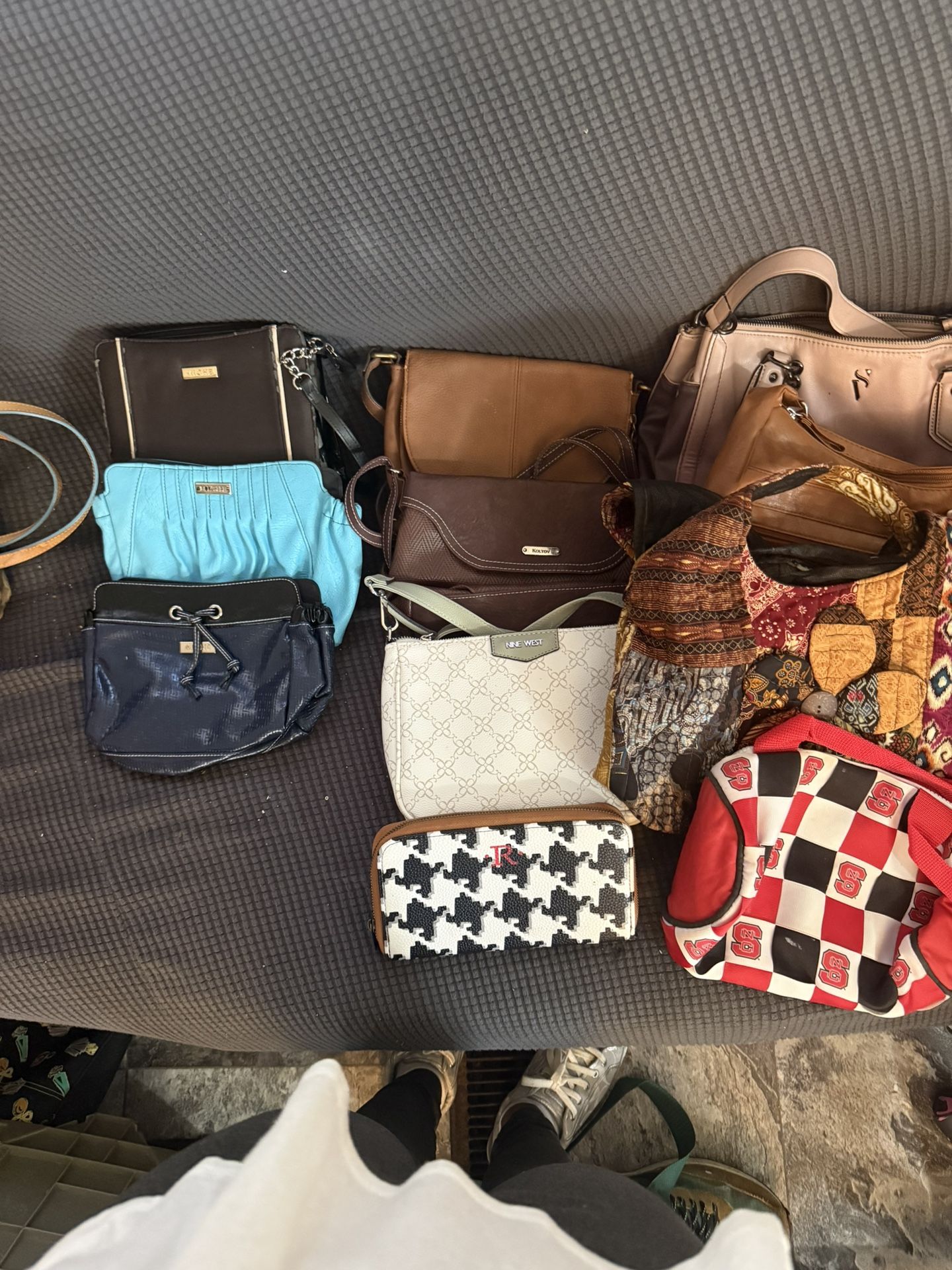 Tons Of Regular Pocketbooks For $5 Each
