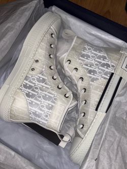 Women’s Dior B23