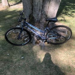 28” Hybrid Bike (duel Disc Brakes)