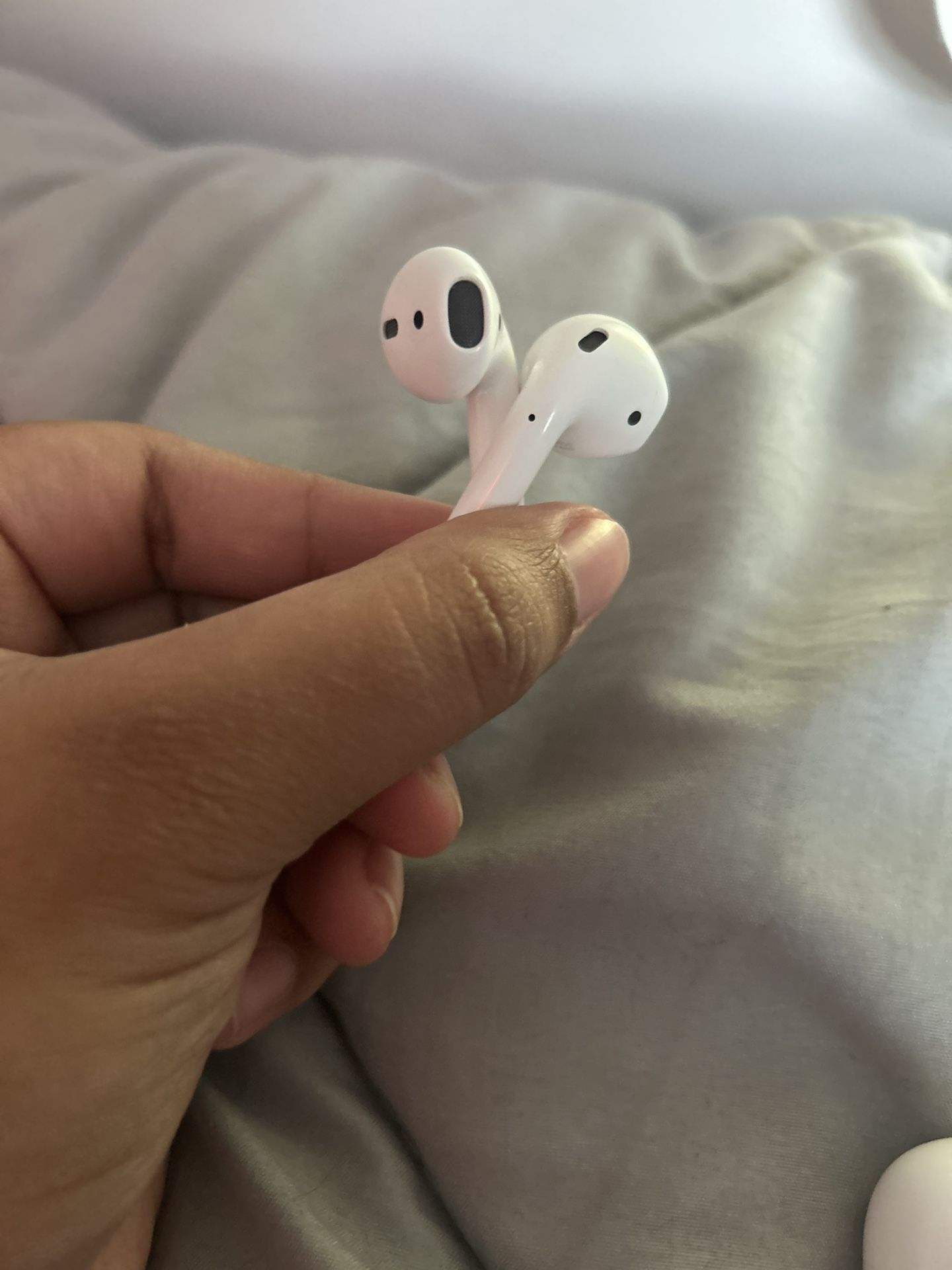 New Apple Airpods 2nd Generation