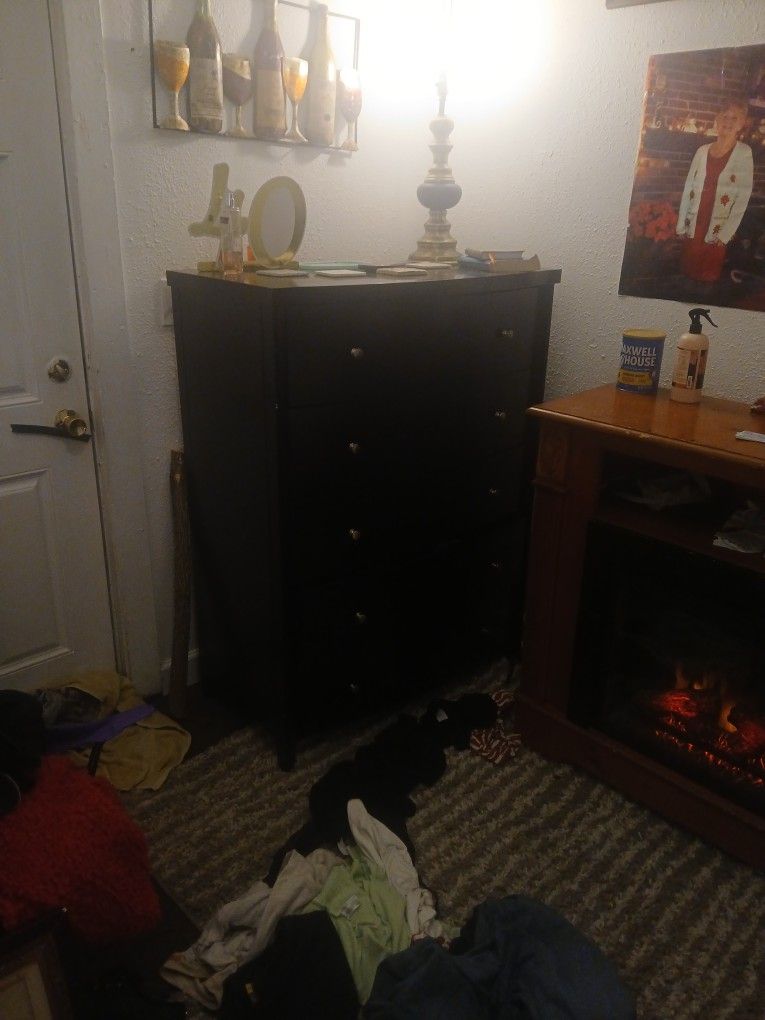 Expresso Dresser with matching sleigh bed