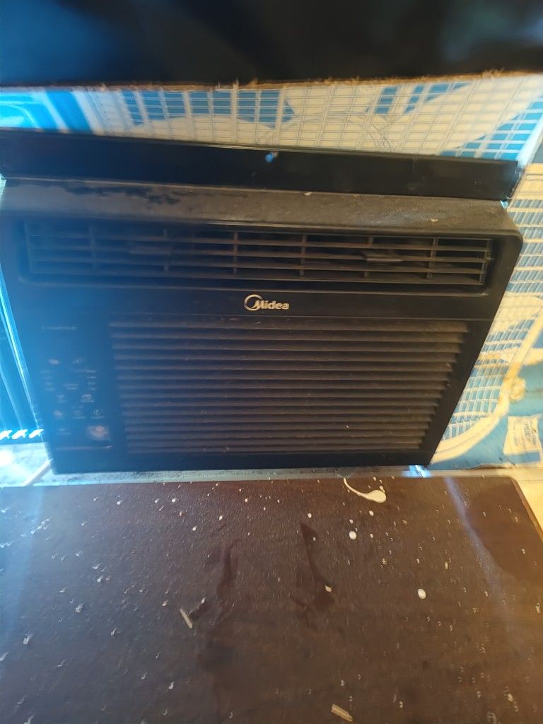 5000 BTU Madea Air Conditioner