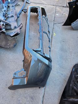 Toyota tacoma front bumper oem