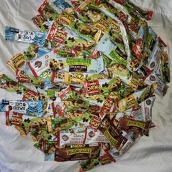 140 Granola Bars ~ Will Negotiate 