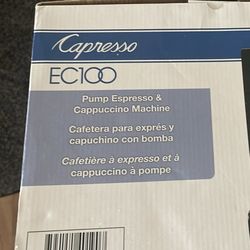 Capresso ECIOO Pump Espresso & Cappuccino Machine