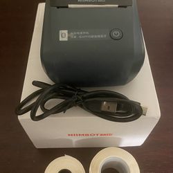 Niimbot B1 Thermal Label Maker Printer with 1 Roll New Open Box