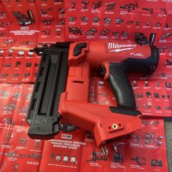 Milwaukee M18 FUEL 18-Gauge Brad Nailer.