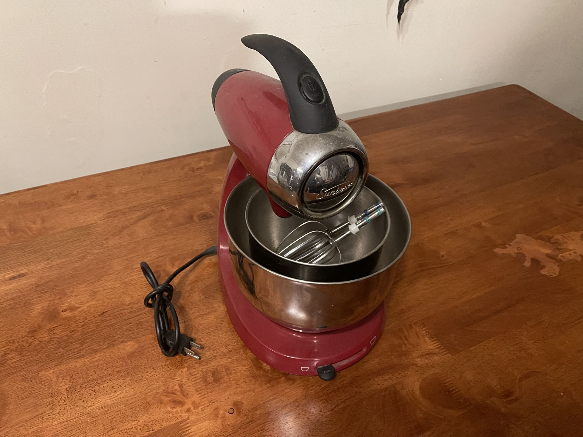 SunBeam Electric Mixer