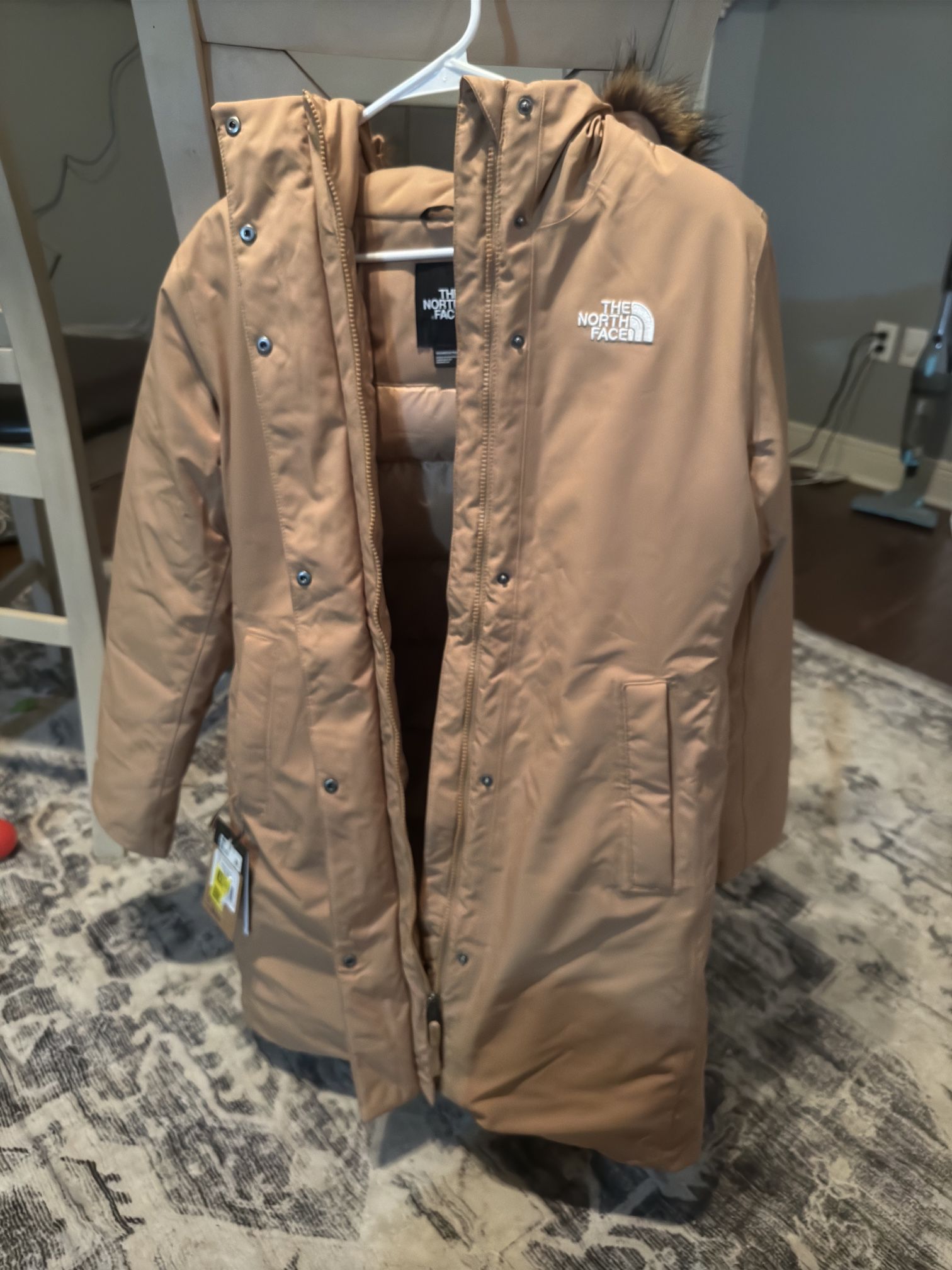 New North face Arctic's Parka