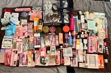 Make up and other beauty items new