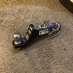 Trailer Hitch With 2” Ball