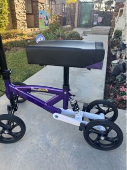 High Quality KNEE Scooter- mobility Walker for injured leg, foot, ankle. Purple color. Brand new