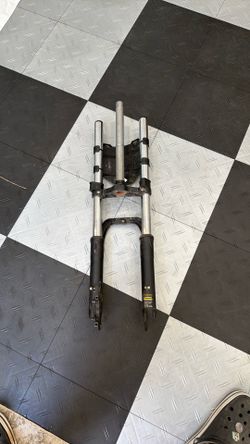 Fork and shock and calipers from Ridstar q20