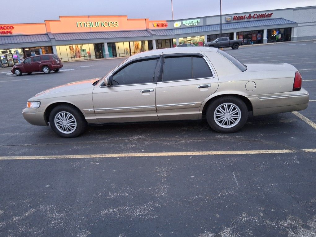 1999 Mercury Grand Marquis