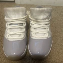 Jordan 11 grey