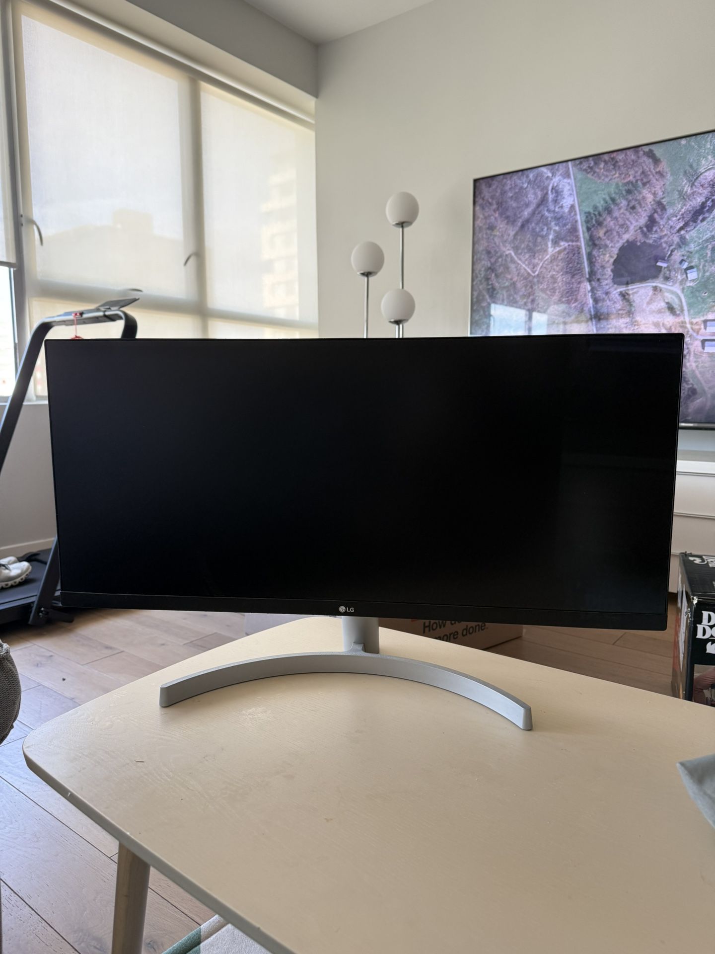 LG UltraWide WFHD 29-Inch FHD 1080p Computer Monitor 29WN600-W, IPS with HDR 10 Compatibility, Silver