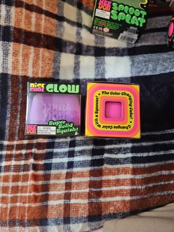 NeeDoh Cubes (selling as set)